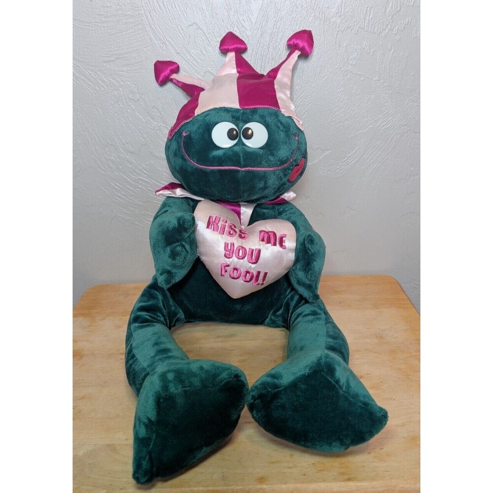 VTG Commonwealth Target Green Frog Valentines 2005 23" Plush Kiss Me You Fool